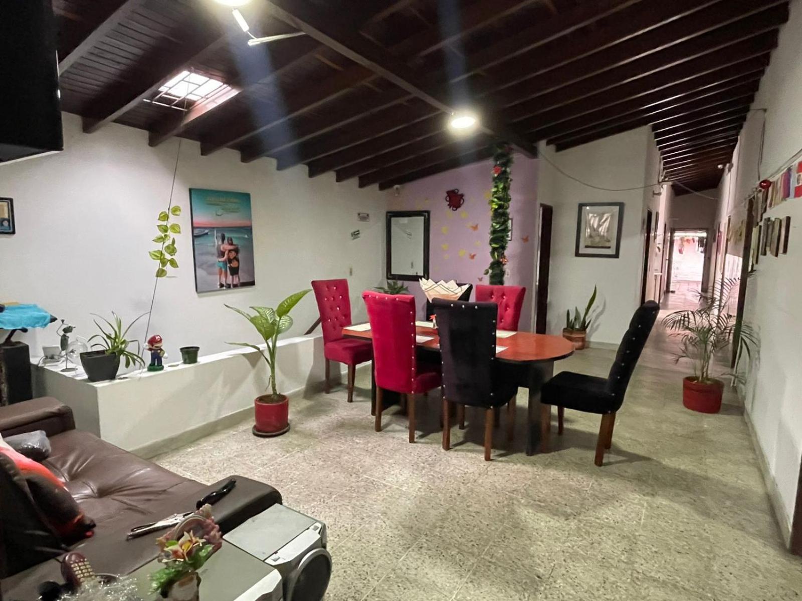 Hostel Urban City Medellín Eksteriør billede