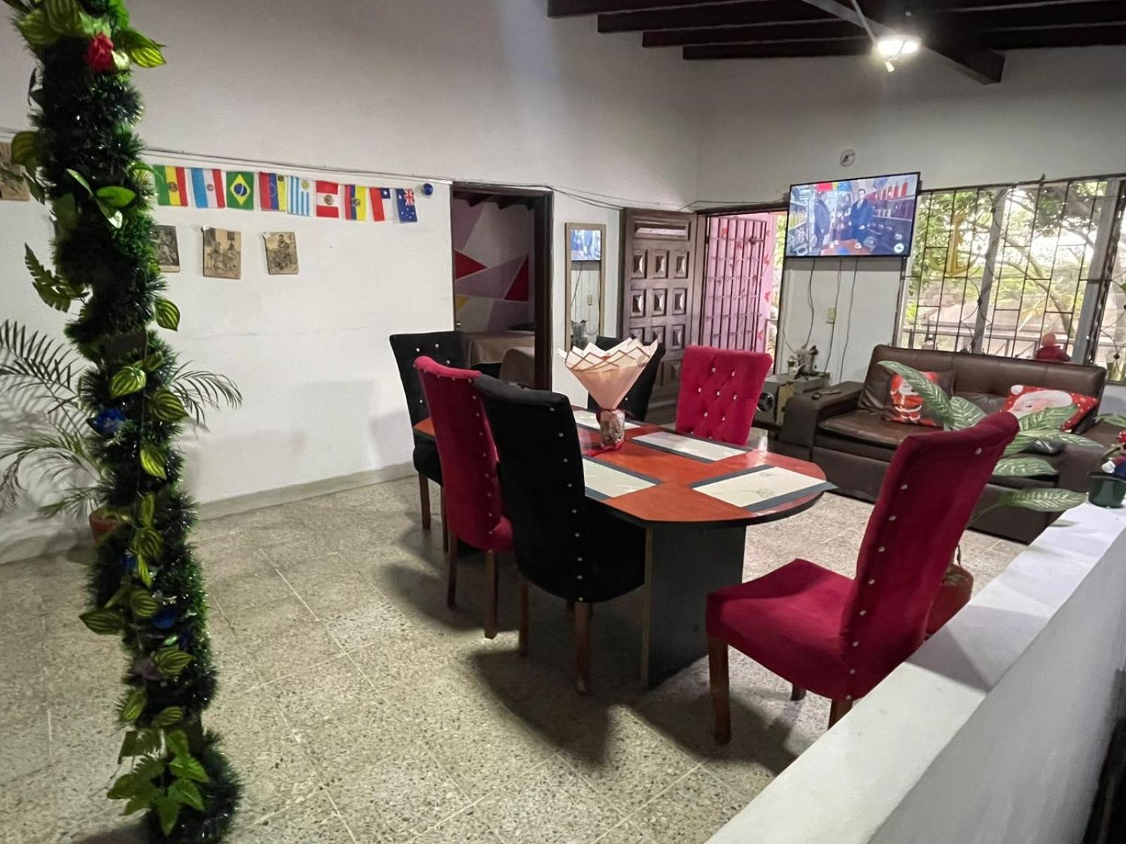 Hostel Urban City Medellín Eksteriør billede